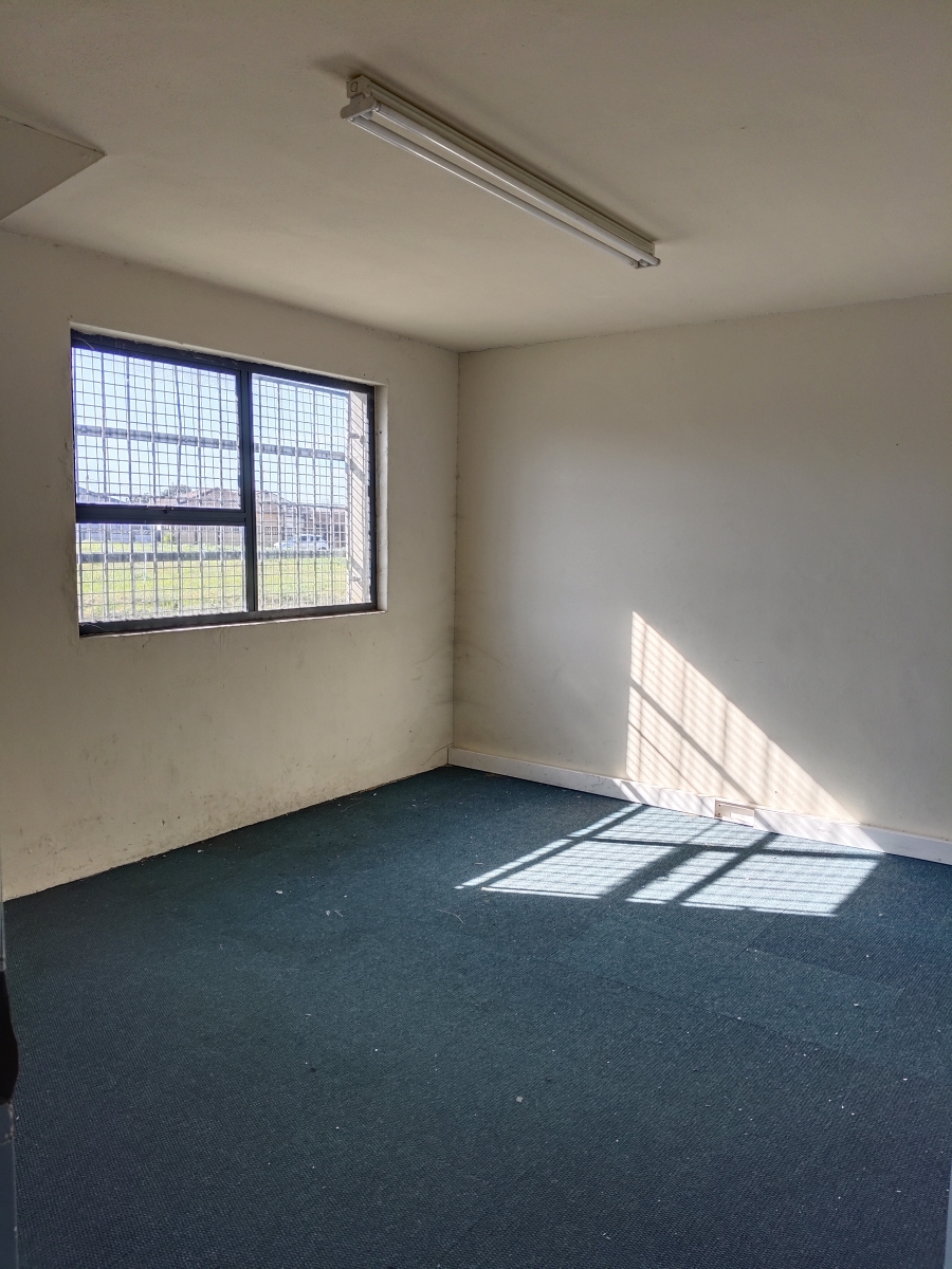 To Let Commercial Property for Rent in Okavango Park Western Cape